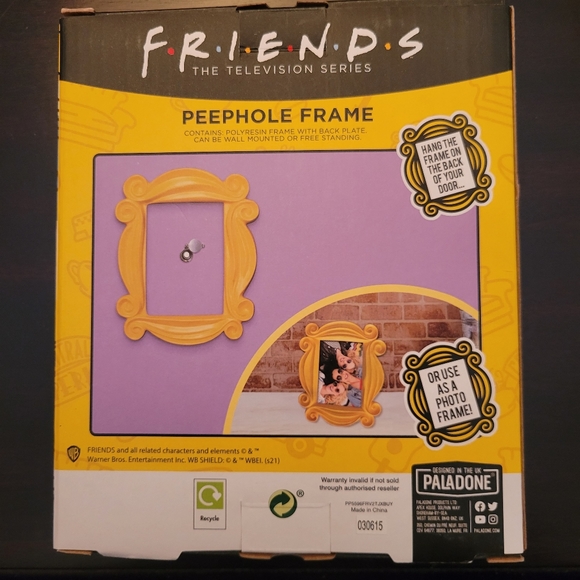 Friends TV Show Gift Set - Picture 3 of 16